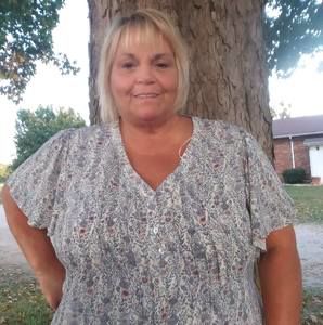 Meet your Posher, Carrie